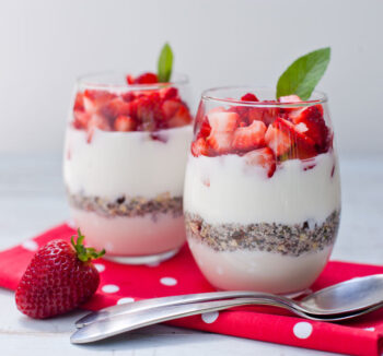 Йогурт Fresh Milk в ассорт 300гр