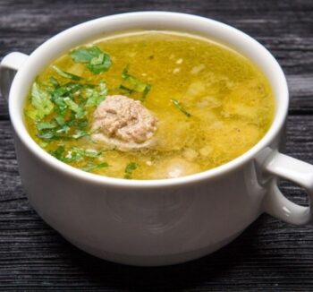 Первые блюда Бульон Куриный с Фрикадельками
